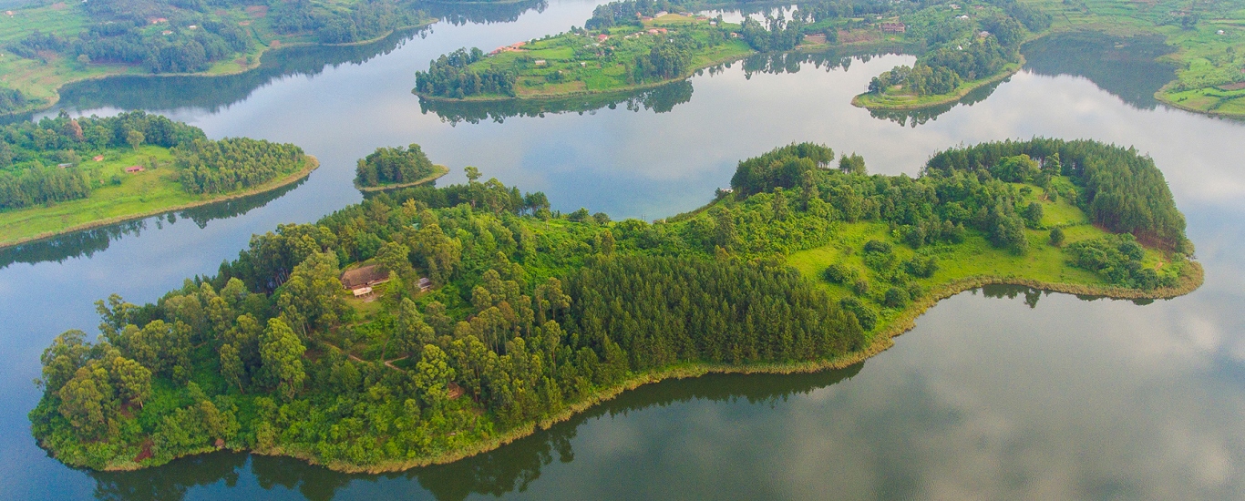 lake bunyonyi